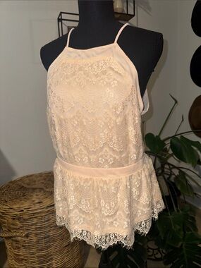Lace Halter Peplum Top in Blush